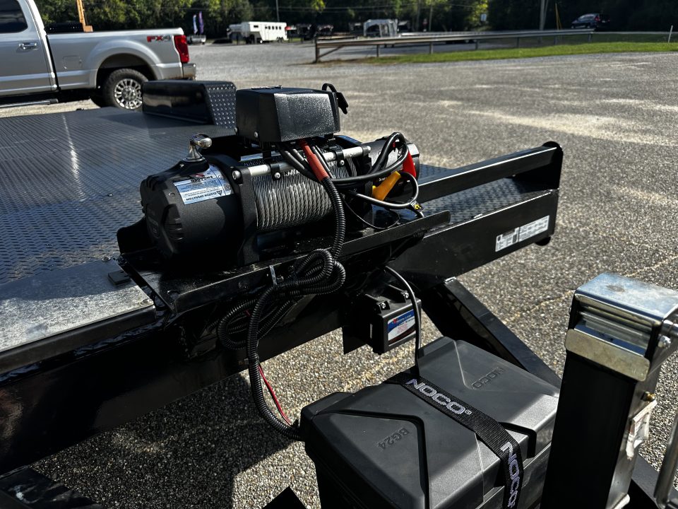 New 2026 Down 2 Earth Trailers DTE8220SCH Car Hauler