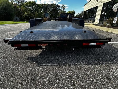 New 2026 Down 2 Earth Trailers DTE8220SCH Car Hauler