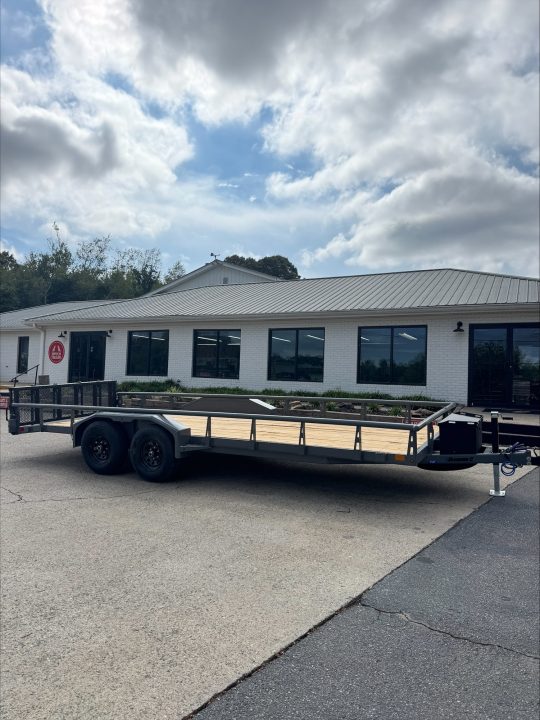 New 2027 Diamond C 83x20' Utility, 2 6K Axles, Bi-fold Ramp Gate TUT206