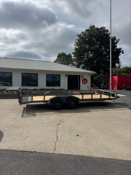 New 2027 Diamond C 83x20' Utility, 2 6K Axles, Bi-fold Ramp Gate TUT206