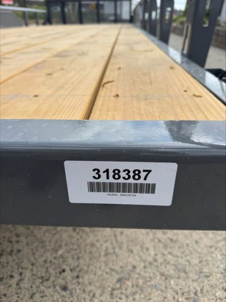 New 2027 Diamond C 83x20' Utility, 2 6K Axles, Bi-fold Ramp Gate TUT206