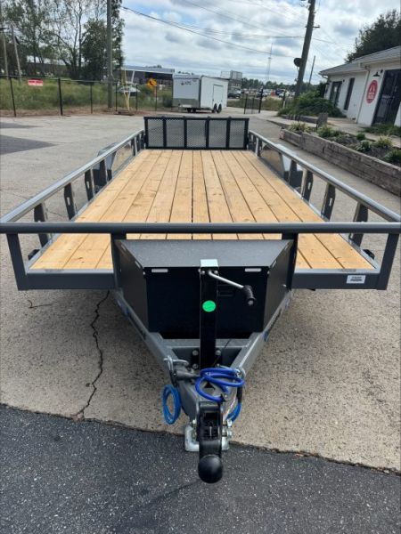 New 2027 Diamond C 83x20' Utility, 2 6K Axles, Bi-fold Ramp Gate TUT206
