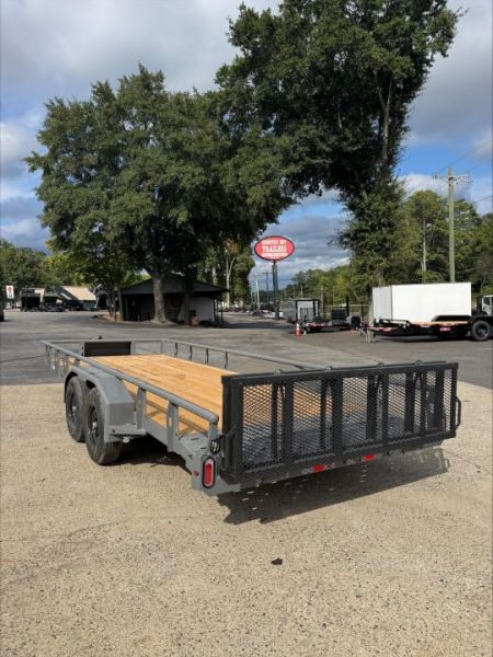 New 2027 Diamond C 83x20' Utility, 2 6K Axles, Bi-fold Ramp Gate TUT206