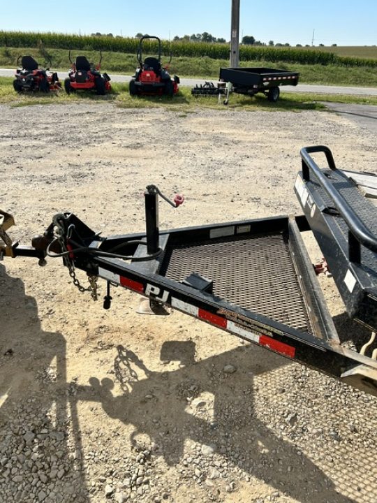 Used 2018 PJ Trailers 81"X13' SA HD GRAVITY TILT Equipment Trailer