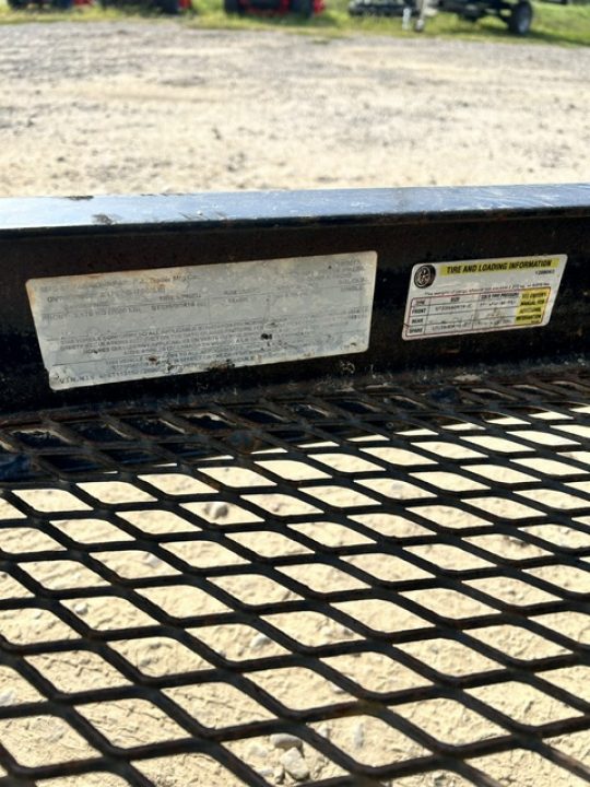 Used 2018 PJ Trailers 81"X13' SA HD GRAVITY TILT Equipment Trailer
