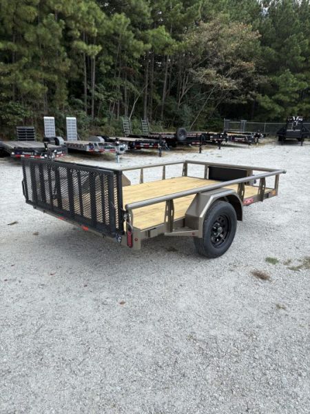 New 2027 Diamond C 77x10' Utility, Ramp Gate, Mesh Sides PSA135