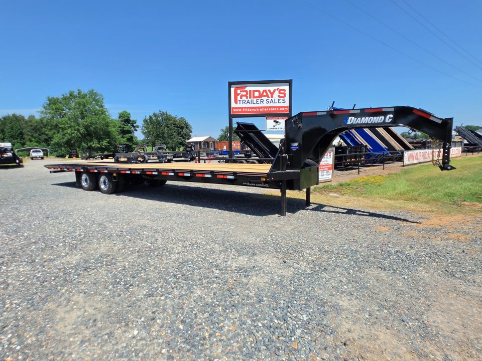 New 2027 Diamond C Trailers FMAX212 35'x102" Hydraulic Dovetail Pacesetter Edition Equipment Trailer