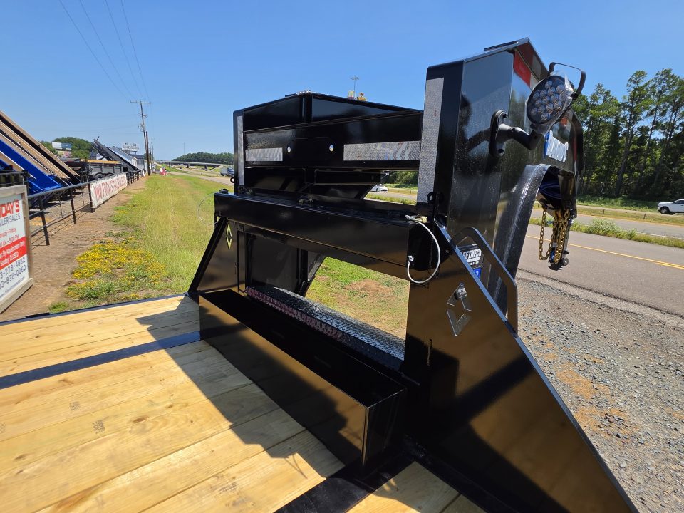 New 2027 Diamond C Trailers FMAX212 35'x102" Hydraulic Dovetail Pacesetter Edition Equipment Trailer