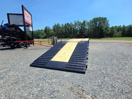New 2027 Diamond C Trailers FMAX212 35'x102" Hydraulic Dovetail Pacesetter Edition Equipment Trailer