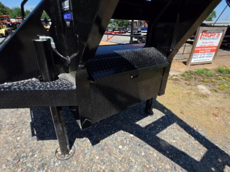 New 2027 Diamond C Trailers FMAX212 35'x102" Hydraulic Dovetail Pacesetter Edition Equipment Trailer
