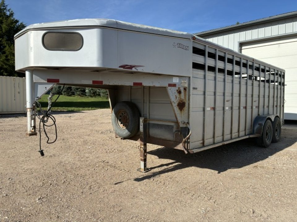 2008 Titan photo 7
