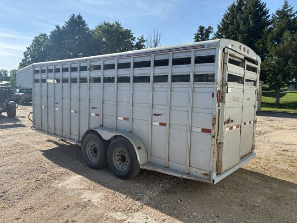 2008 Titan photo 6