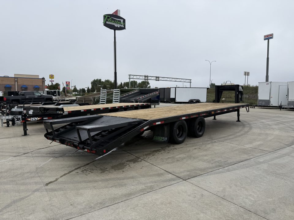 Used 2007 DCT 30ft Gooseneck with 20K GVWR and 2-10,000lb axles