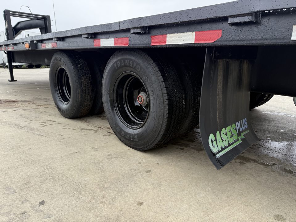 Used 2007 DCT 30ft Gooseneck with 20K GVWR and 2-10,000lb axles