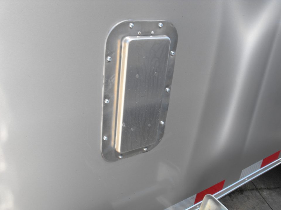 New Enclosed Trailer 8.5 X 20 Side Access Ramp 7'Interior 10K