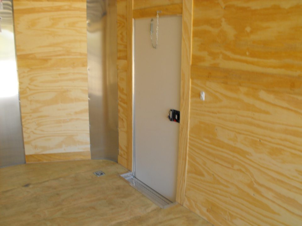 New Enclosed Trailer 8.5 X 20 Side Access Ramp 7'Interior 10K