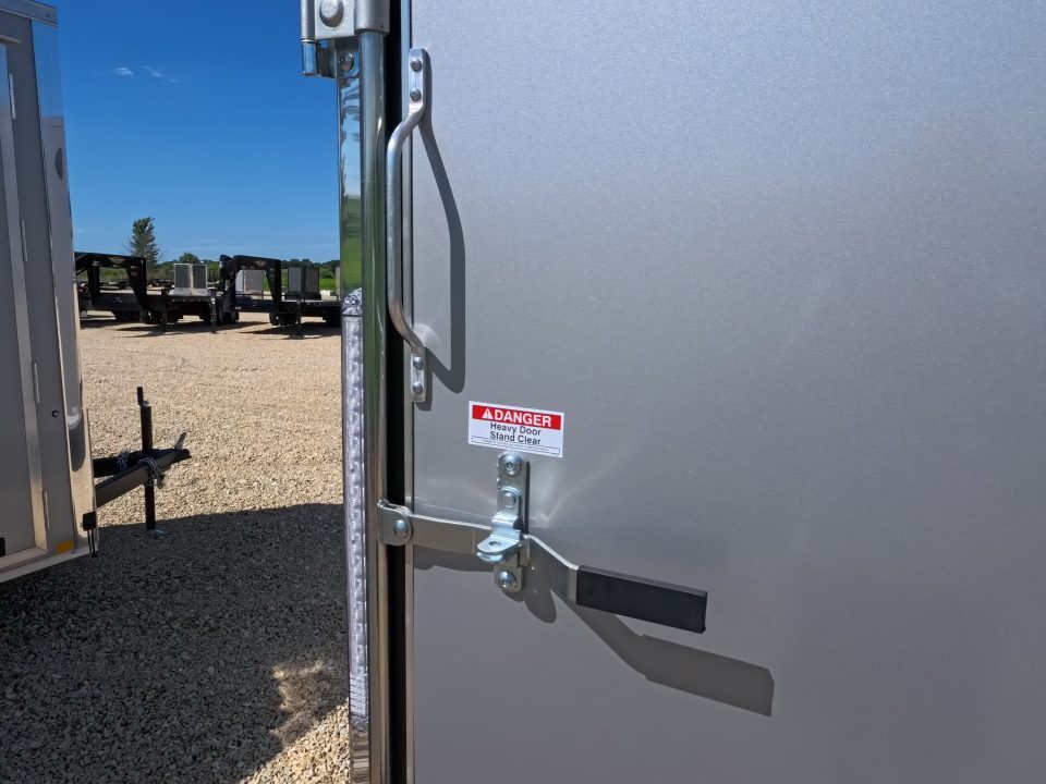 2027 Formula Trailers photo 6