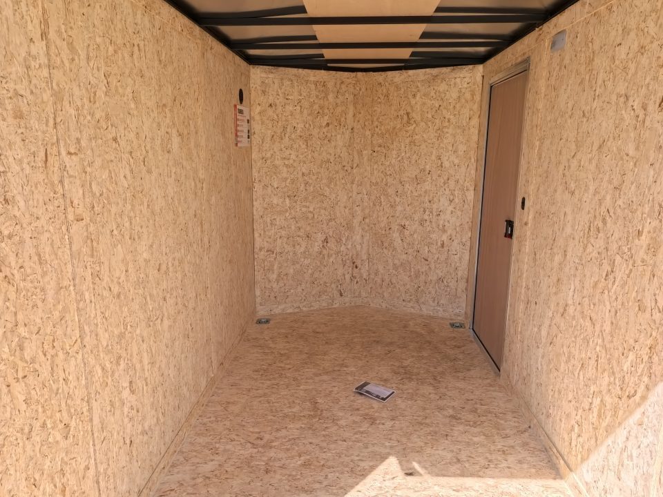 2027 Formula Trailers photo 9