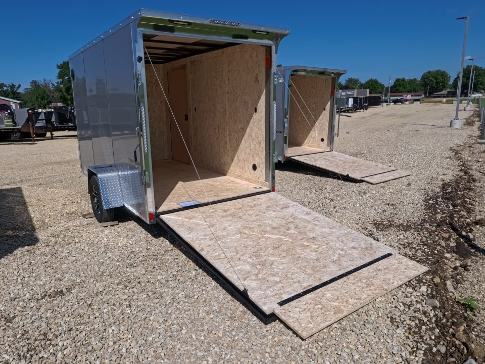 2027 Formula Trailers photo 7