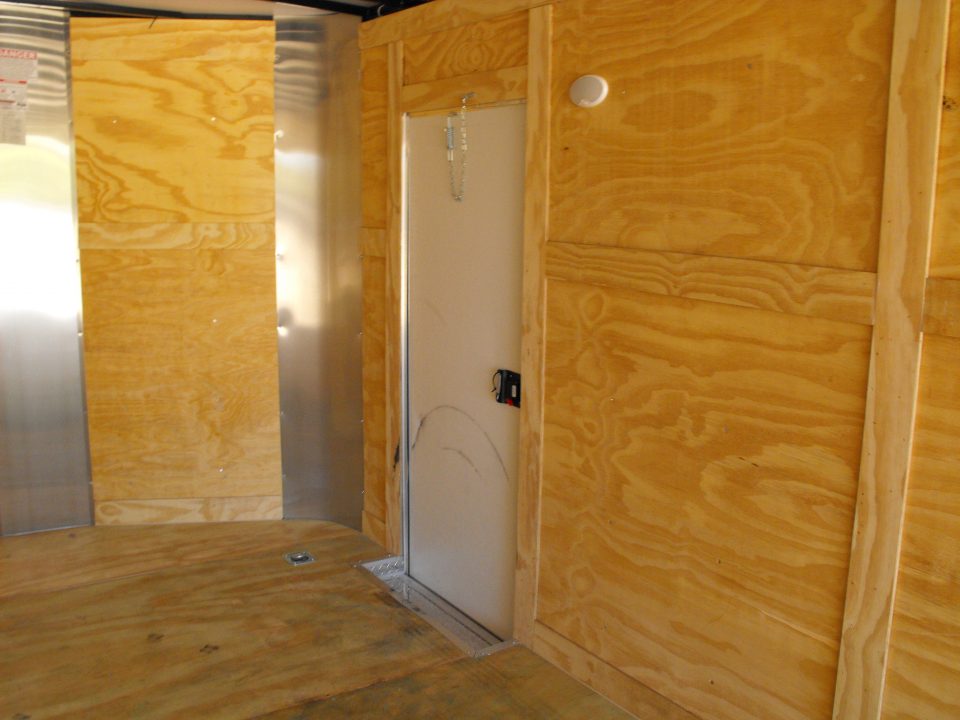New Enclosed Trailer 8.5 X 24 Ramp 14K Interior7' Side Access