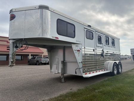 Used 2017 Sundowner Trailers 3H GN Horse Trailer