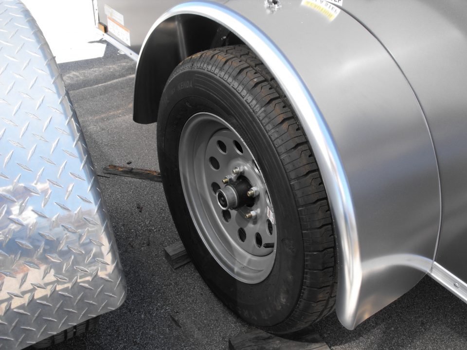 New Enclosed Trailer 5 X 8 Ramp 2990 Axle