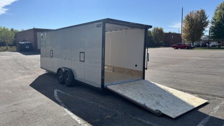 New 2026 Lightning 7.5x29 Snow / Enclosed Trailer