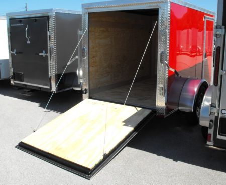 New Enclosed Trailer 5 X 8 Ramp Tube Const 2990Axle 5' Interior