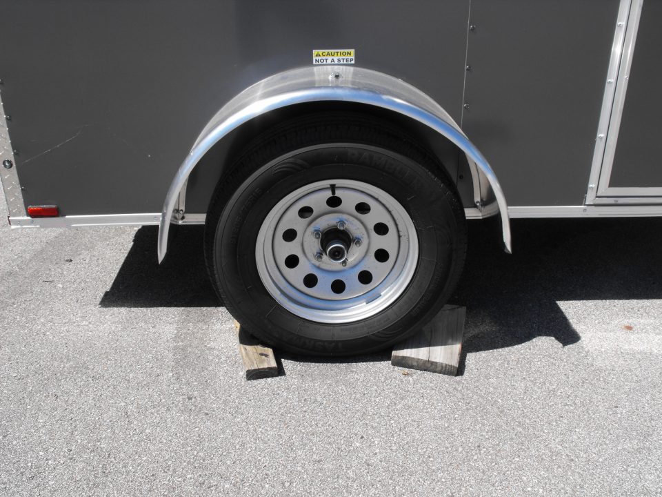 New Enclosed Trailer 5 X 8 Ramp Tube Const 2990Axle 5' Interior