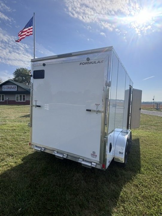 2027 Formula Trailers photo 4
