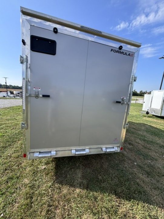 2027 Formula Trailers photo 5