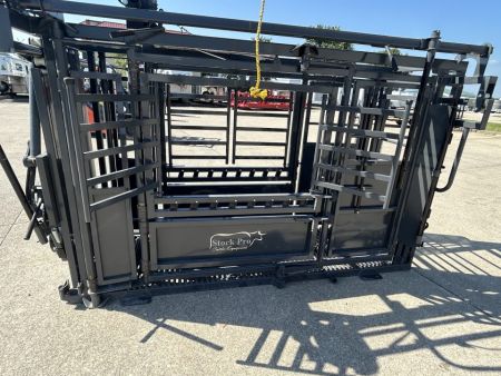 New 2026 Stock Pro M1200 Cattle Squeeze Chute w/ Palpation Cage