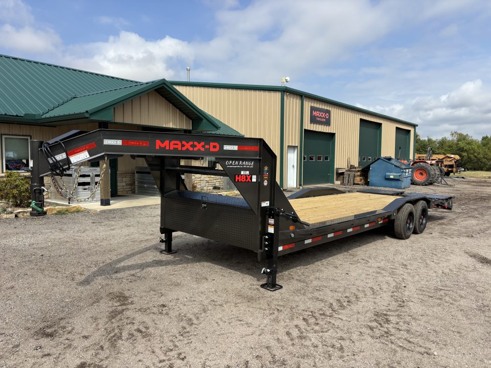 New 2027 MAXX-D H8X Equipment Trailer