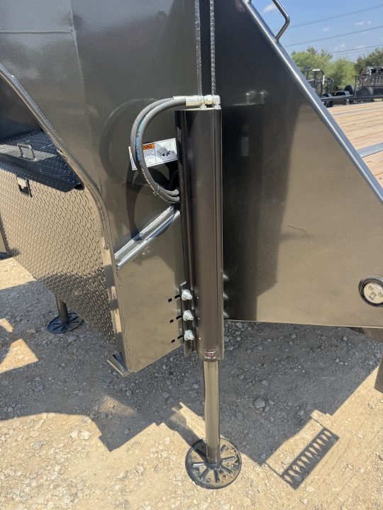 New 2027 MAXX-D LDX10240-6402 Deckover Trailer