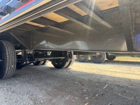 New 2027 MAXX-D LDX10240-6402 Deckover Trailer
