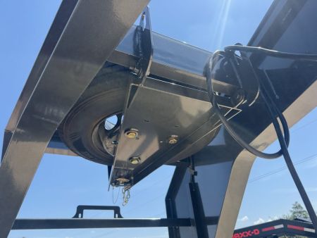New 2027 MAXX-D LDX10240-6402 Deckover Trailer