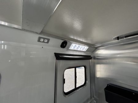 New 2027 Cimarron Showstar 503