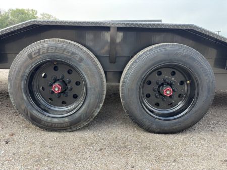 New 2027 MAXX-D T8X Tilt Trailer