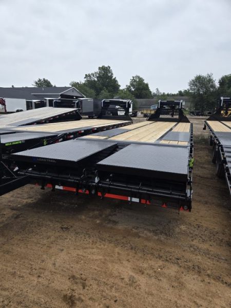 New 2027 Load Trail 102 x 32 lo pro 24k w/ max ramps Gooseneck Bodies