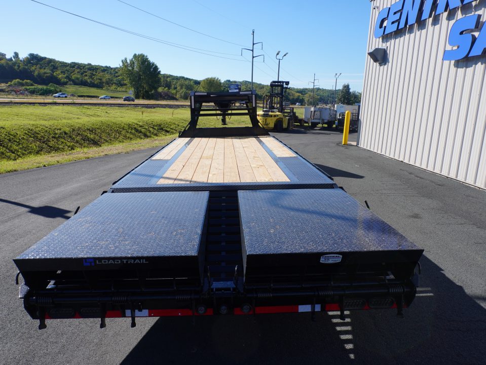 New 2027 Load Trail GP 25FT Gooseneck Deckover Trailer