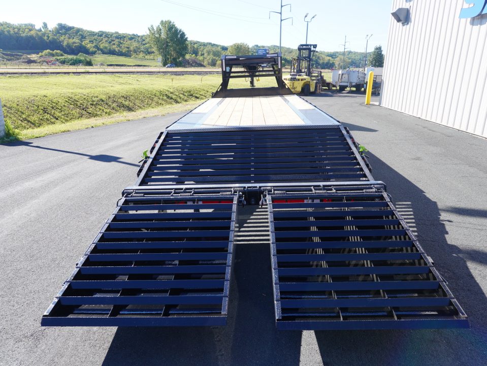 New 2027 Load Trail GP 25FT Gooseneck Deckover Trailer