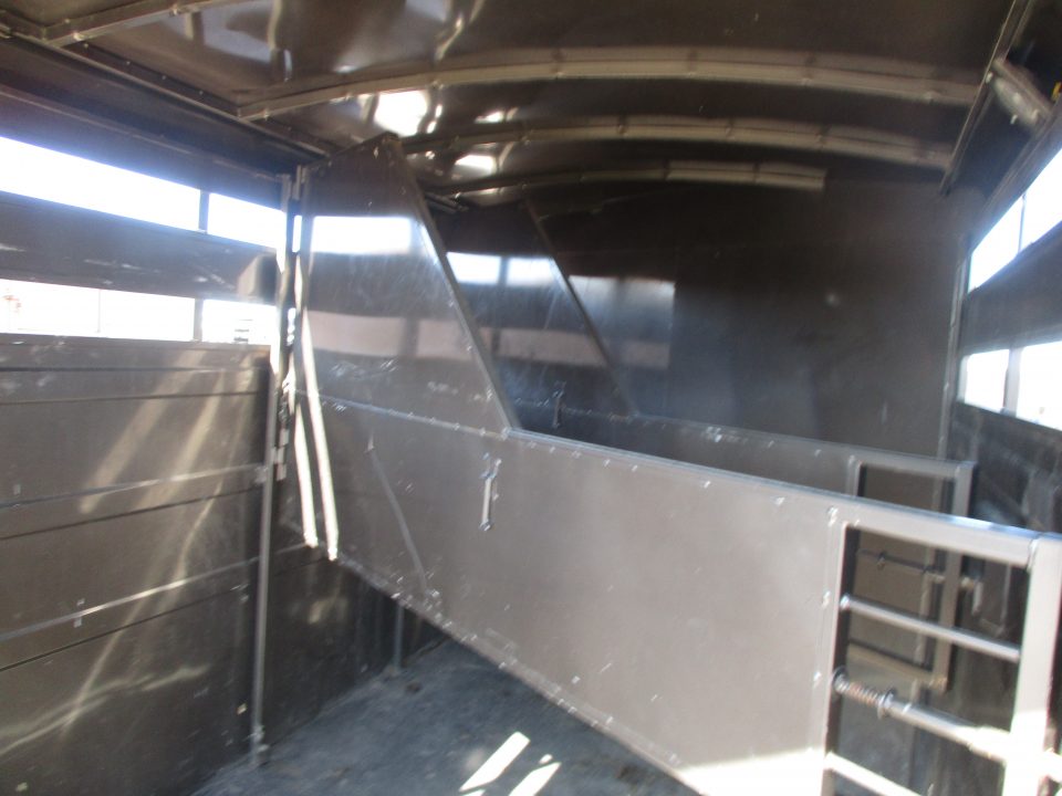 Used 2015 Titan Trailer Primo Horse Trailer