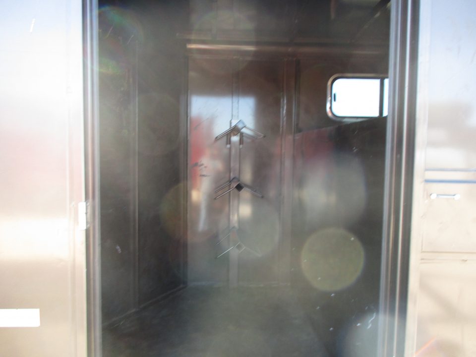 Used 2015 Titan Trailer Primo Horse Trailer