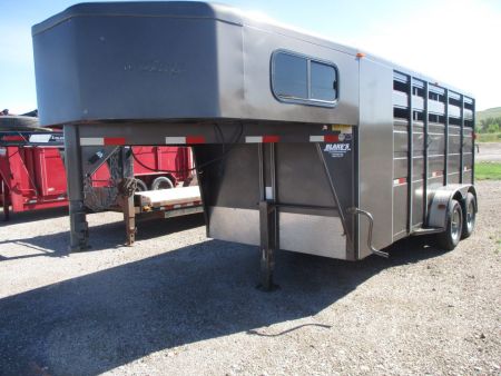 Used 2015 Titan Trailer Primo Horse Trailer