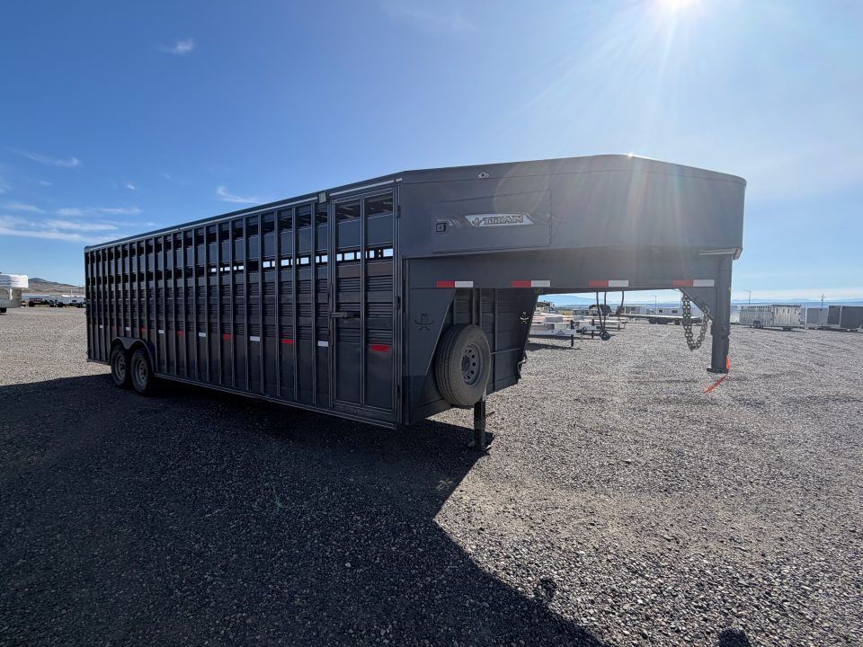 Used 2024 Titan Trailer 26' Stock Trailer