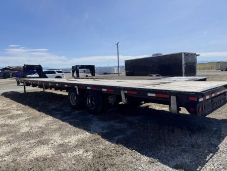 Used 2011 PJ Trailers 40' GN Flatbed Trailer