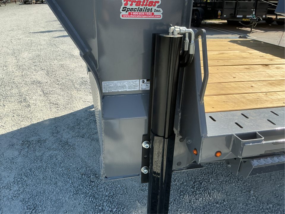 New 2027 Diamond C Trailers HXD208L24X102GN 8.5FT X 24FT 18K GVW Gooseneck Tilt Trailer