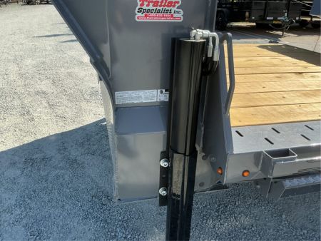 New 2027 Diamond C Trailers HXD208L24X102GN 8.5FT X 24FT 18K GVW Gooseneck Tilt Trailer