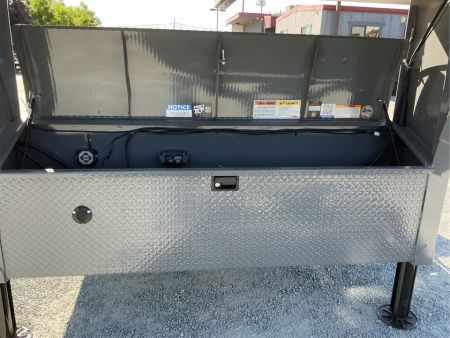 New 2027 Diamond C Trailers HXD208L24X102GN 8.5FT X 24FT 18K GVW Gooseneck Tilt Trailer