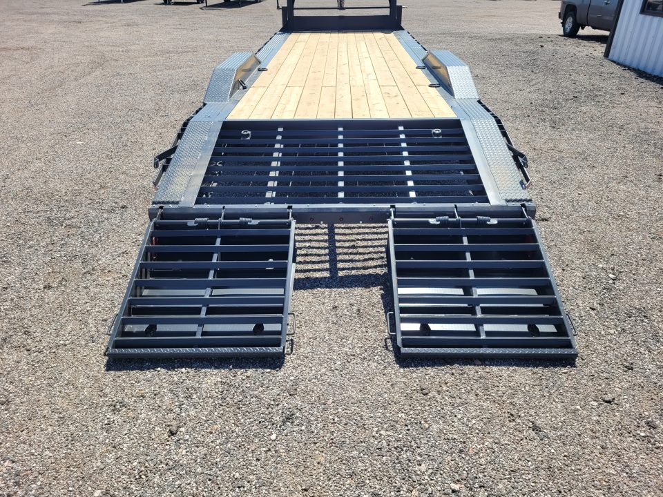 New 2027 Buckshot 102"x26' Gooseneck Equipment/Car Trailer